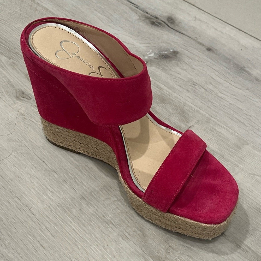Jessica Simpson Vibrant Red Wedges